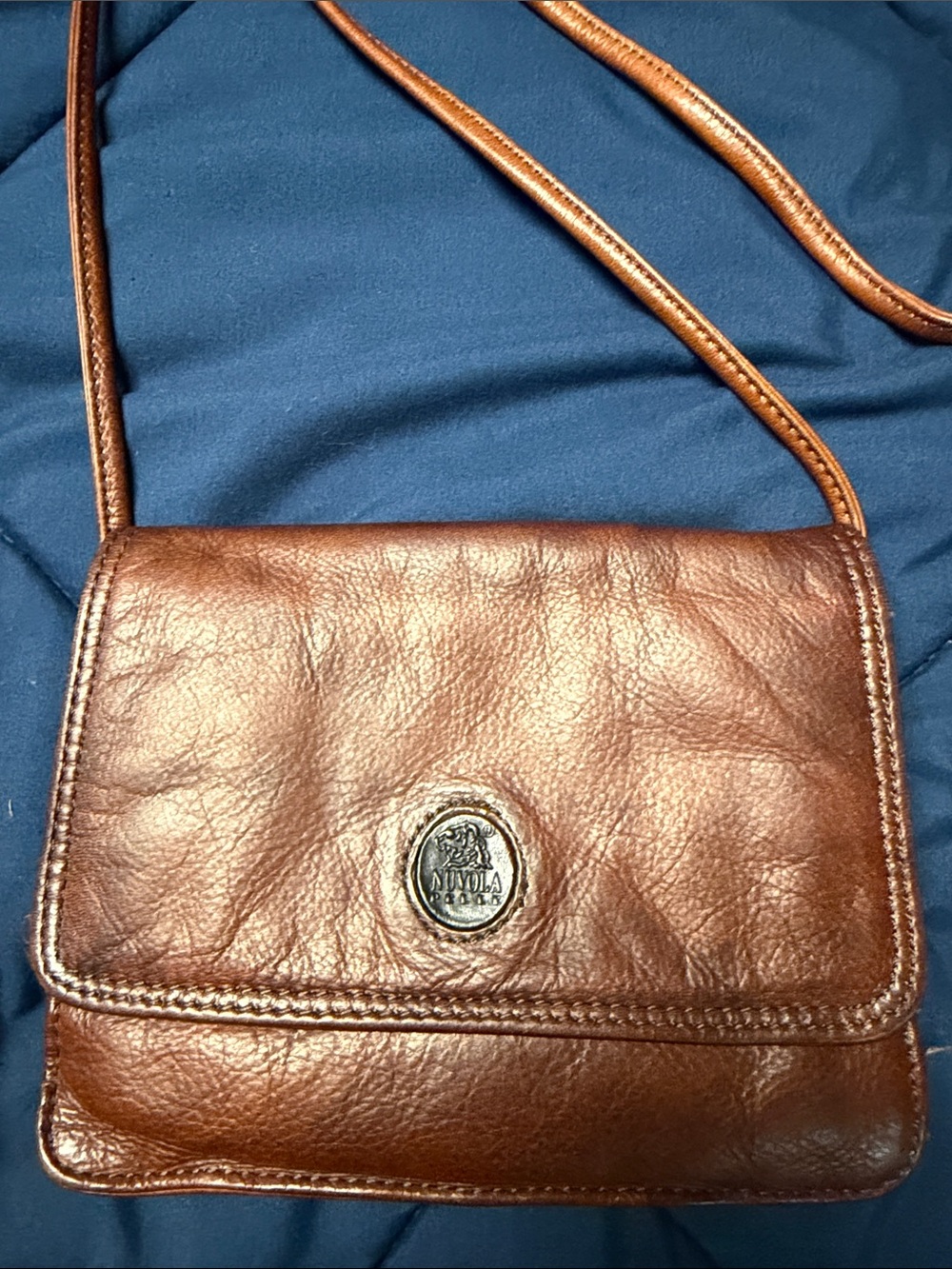 Nuvola Pelle Brown Leather Crossbody Bag with Medallion